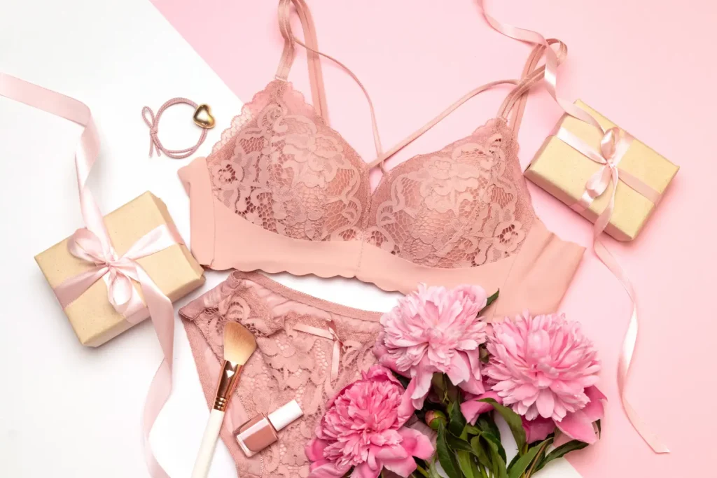 Presenteando com Conjunto de Lingerie